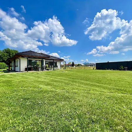 アパート Villa In Doksy Near Macha Lake ドクシ